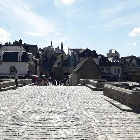 1 Er Etage , St Goustan Port Auray
