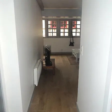 1 Er Etage , St Goustan Port Auray